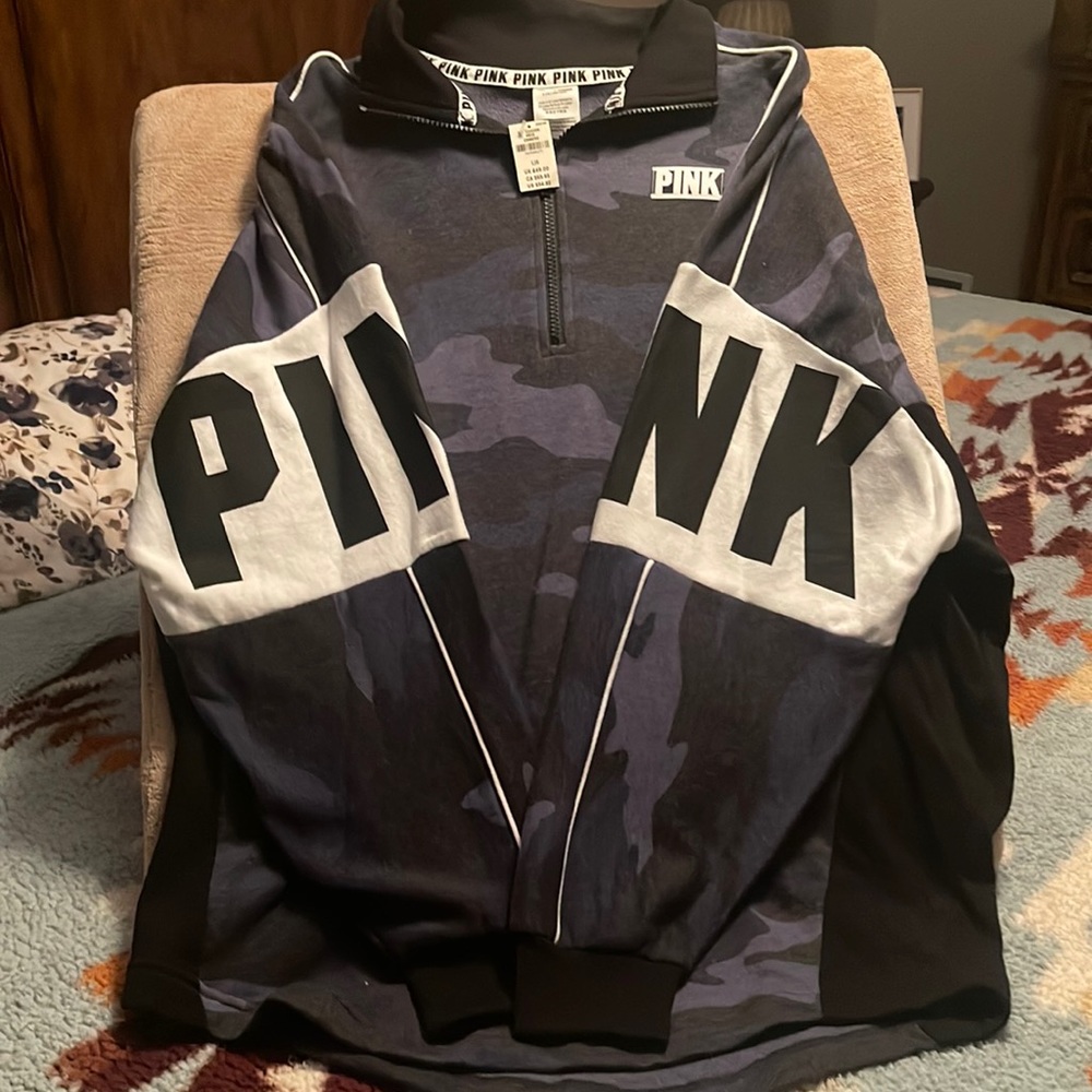 PINK large sweatshirt with pockets